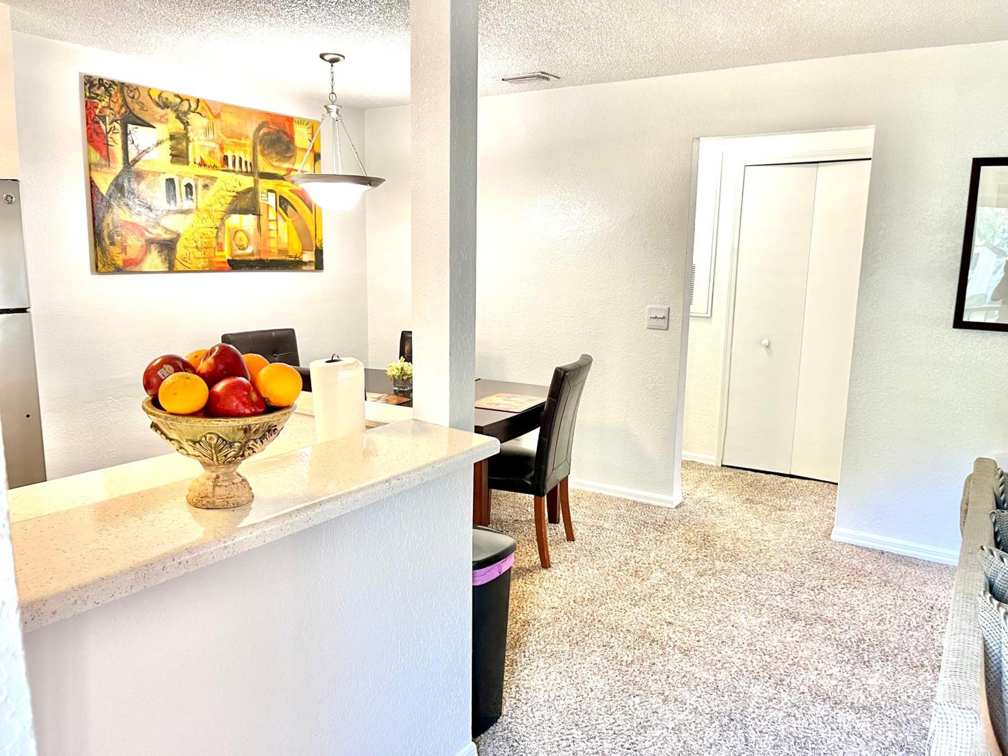 Daytona 2 Bed Apartment 10 Minutes To Beach With Balcony Port Orange Exterior photo