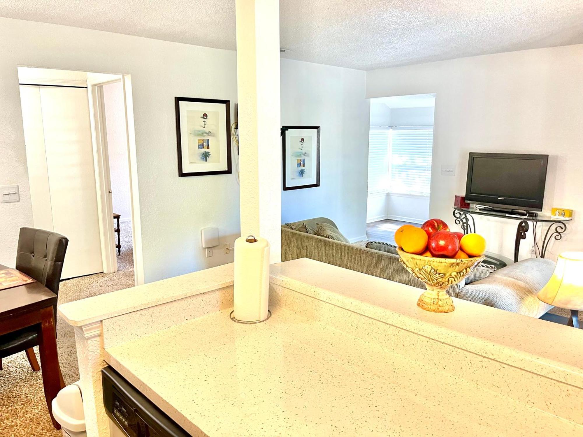 Daytona 2 Bed Apartment 10 Minutes To Beach With Balcony Port Orange Exterior photo